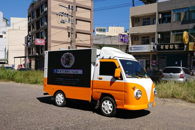 P4三面LED胖卡宣傳車-製造